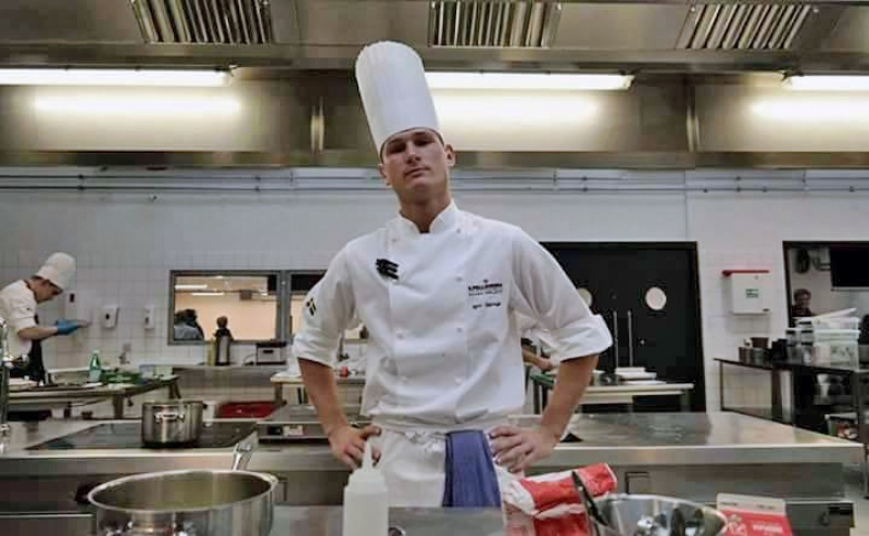 Igor Sapega, kökschef på restaurang Arken, deltar i tävlingen i Deaf Chef 2015 imorgon. FOTO: PRIVAT||