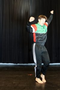 Enligt Panos är frånvaron av ljud det enda som skiljer döva dansare sig från hörande. Foto: Elin Westerlund