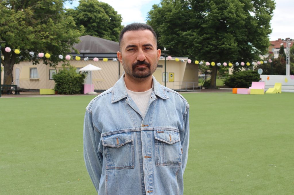 Laith Fathulla har inte fått mer än enstaka timmar arbete efter att han utexaminerats som tolk. Foto: Elin Westerlund